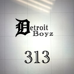 Model: Les - Detroit Boys 313