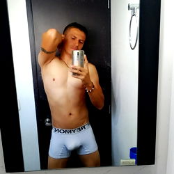 Onlyfans Model Miguel Andrey Shows Off His Physique