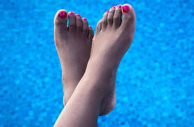 Feet Flirting Friends FFFs photo