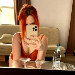 An_Arx, a tantalizing OnlyFans model in a seductive pose for an audience looking for adult content