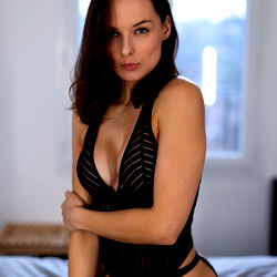 Jade, a lingerie model