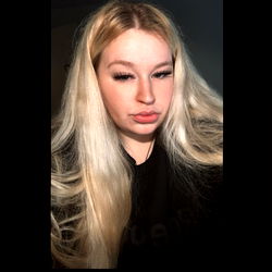 Edmonton-based Model Aylah Captures Her Blonde Hair Moment