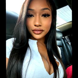 Aiyana's OnlyFans Photoshoot Moment