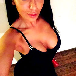 Alma: A Model's World