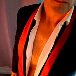 Mr Cheshire Kink in a Suit