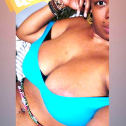 OnlyFans Saucy Caramel in a Blue Bikini