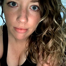 Ashleigh - Model Photo SEO Data