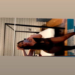 Alba Brunette for VIP photo