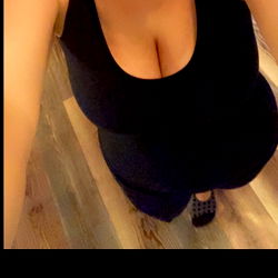 Aurora, OnlyFans Model Posing for Selfie