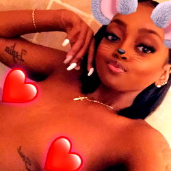 OnlyFans Model Amberthegem, Miami Beach