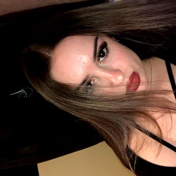 Andreea Barcan's Selfie - A Stylish and Confident Look