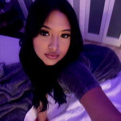 AmandaPuff, Model and Influencer