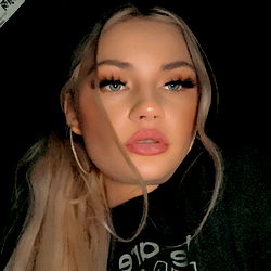 Ariebaby: Glamourous OnlyFans Model