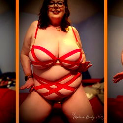 Mature Busty MlLF - 44J Natural Tits photo