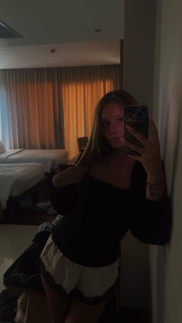 Sofie Scarlett photo