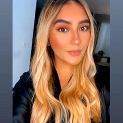 AF - Colombia Model Photograph