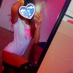 OnlyFans Model Princess Showcasing Fitness in Mirror