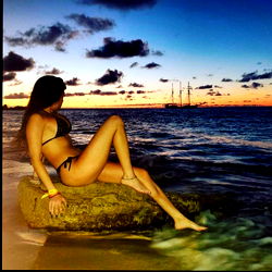 Lisamarie at Sunset: An Intimate Beach Photoshoot