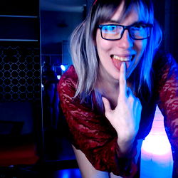 badwebcamgirl_free photo