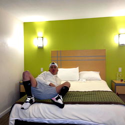 Model Alejandro's Hotel Room - Nueva York