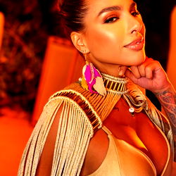 Stunning OnlyFans Model 𝐴𝐿𝐼𝐶𝐼𝐴 𝑊𝐼𝐶𝐾