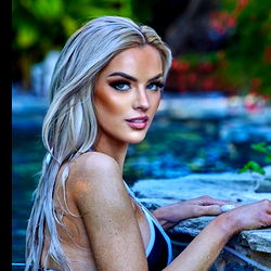 hypnoticblondie photo