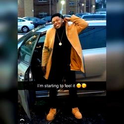 KBreezy๐ฌ๐จ photo