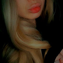 Bad Helly 🦋 photo