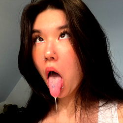Sassy Asian OnlyFans Model Amsii