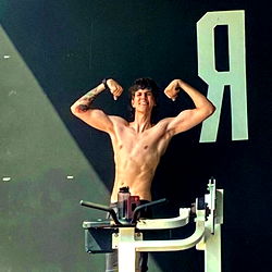 Muscular OnlyFans Model Roger Bishop