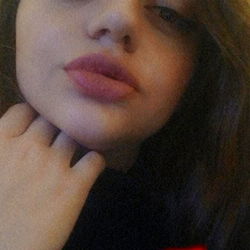 Nahilin Gineth - Aesthetic Social Media Post