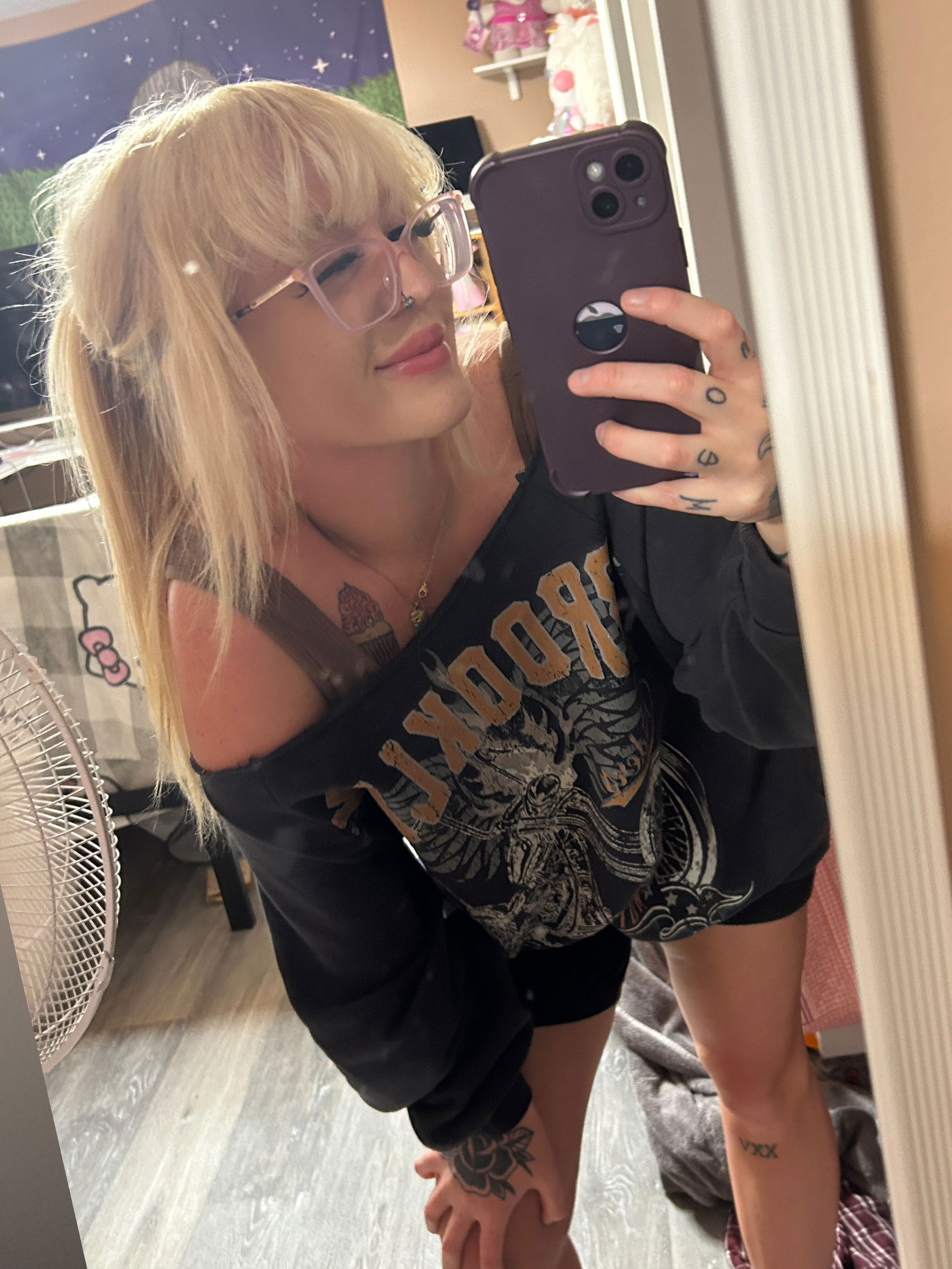 daisea - college gamer girl 🎮 photo