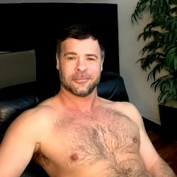 Sexy Daddy, the Hunk from OnlyFans