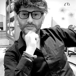 Andrew from San Diego posing for OnlyFans