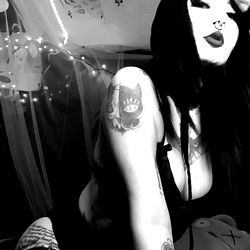 Yandere-Chan Model Photograph