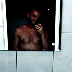 Alfredo in the Bathroom Mirror, Alfredo from București