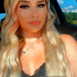 Blondebarbie, the OnlyFans Model