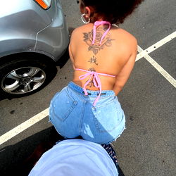 Atlanta-Based OnlyFans Model ThickkMarie in Playful Pose