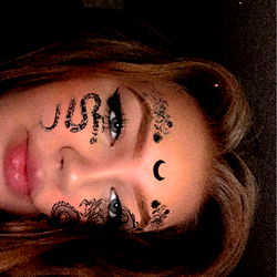 Rosiebaby's Creative Look with Face Paint and Glitter