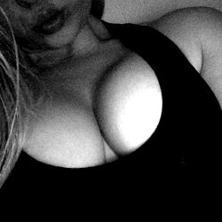 Sultry OnlyFans Hockeygal