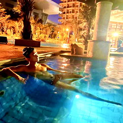 Austonpower in Sydney: An Adventure in the City's Nightlife