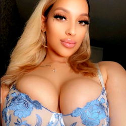 NELLA 😻🫶🏻 photo