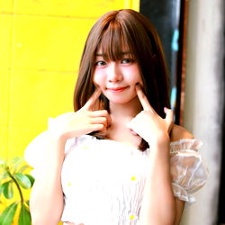 Onlyfans Model Shion_nnnn Posing with Smile