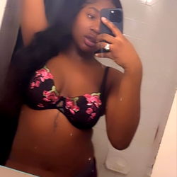 Miss Keyyy in a Bathroom Mirror Selfie