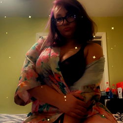 OnlyFans Model in Floral Robe