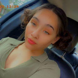 Haazel - OnlyFans Model