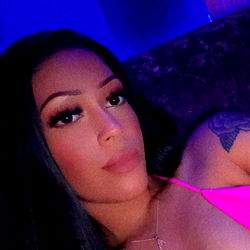 Sensational Model Aliya, 25 from Dallas