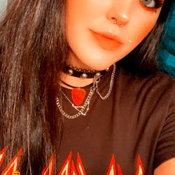 Stylish OnlyFans Model Aimee 🍷 Poses in Birmingham