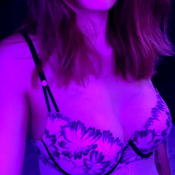 Amelia, an Onlyfans model from Alberta