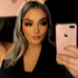 Model Photo - Kiikii